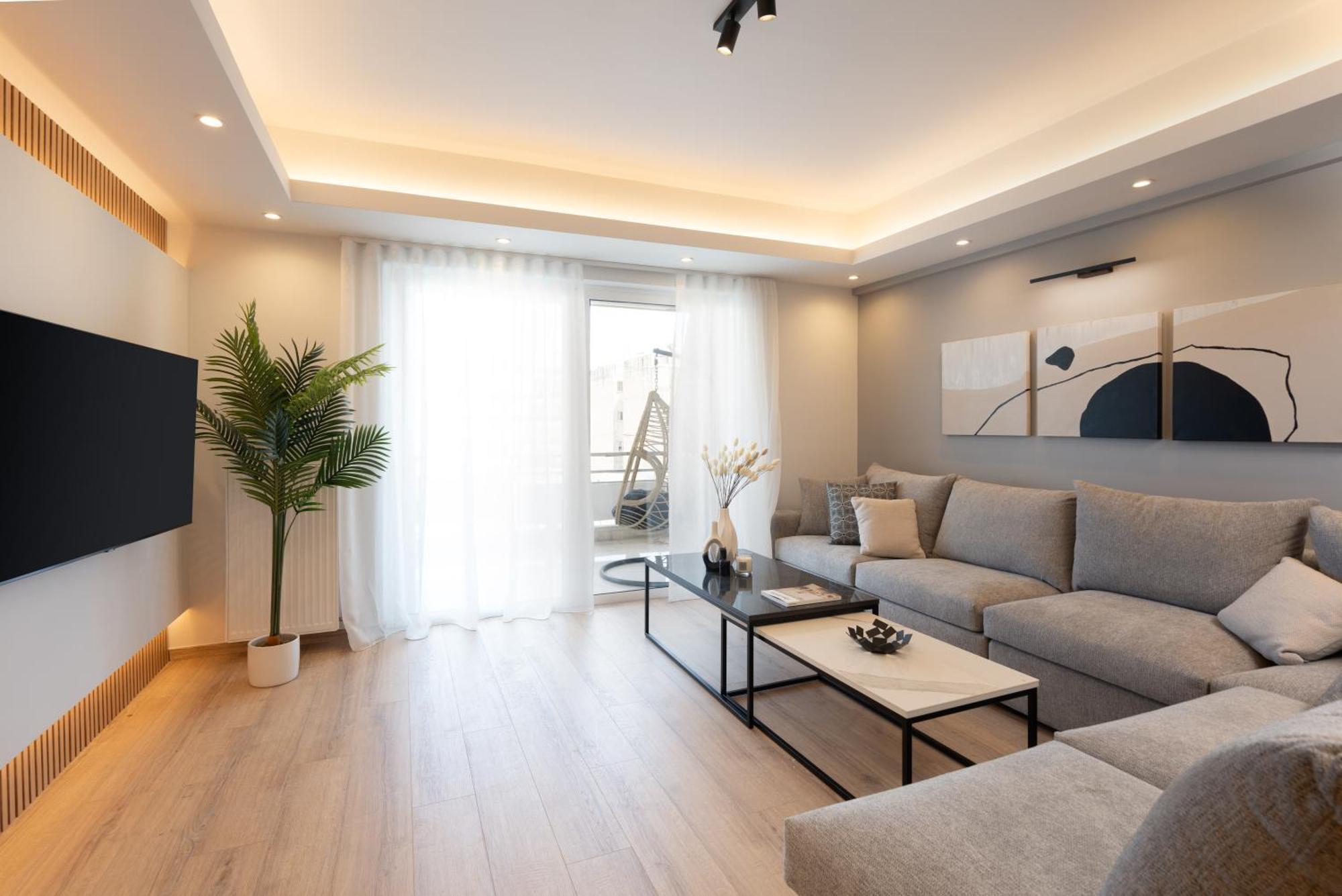 Luxury 4 Bedrooms Apartment Near Flisvos Marina Пирея Екстериор снимка