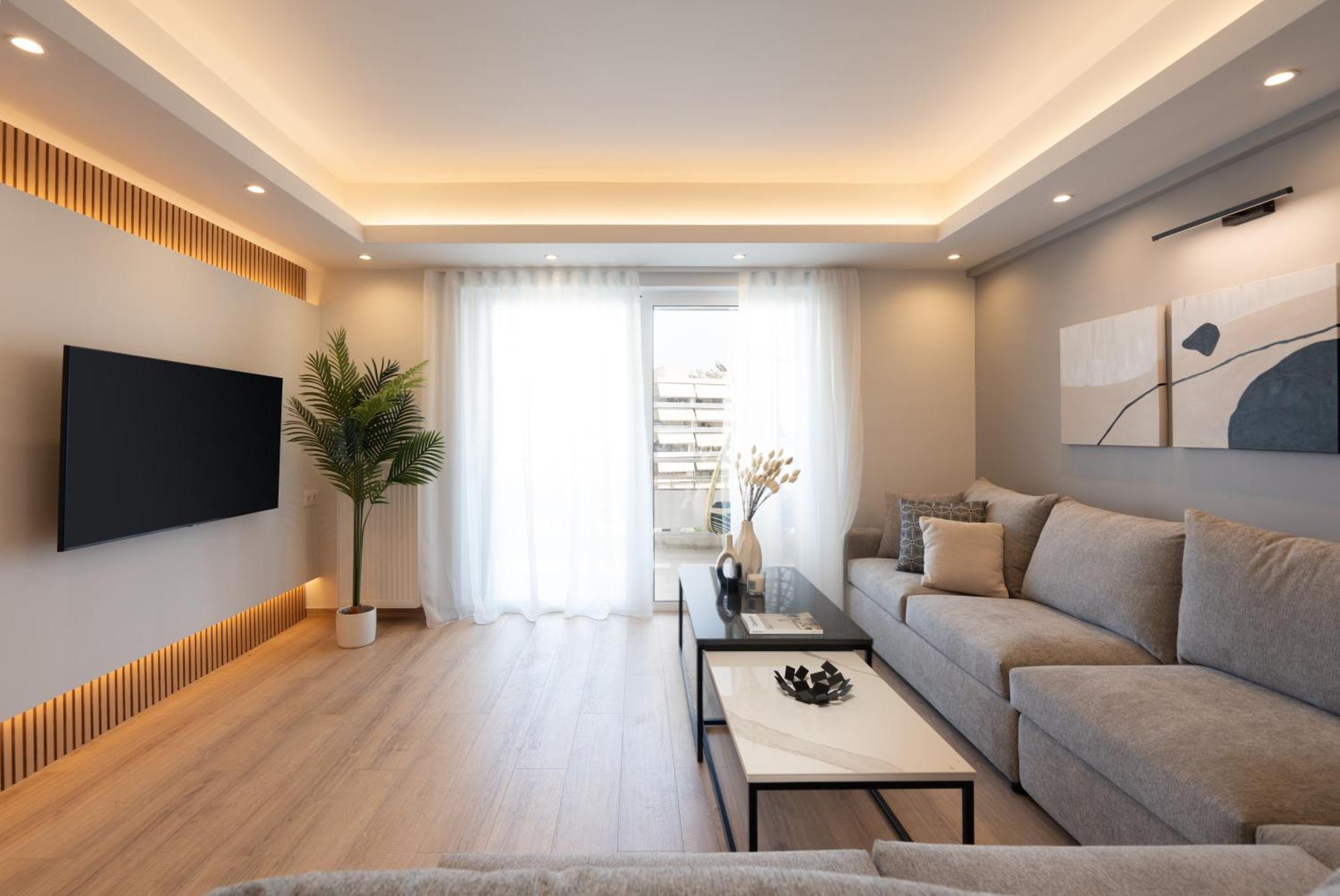 Luxury 4 Bedrooms Apartment Near Flisvos Marina Пирея Екстериор снимка